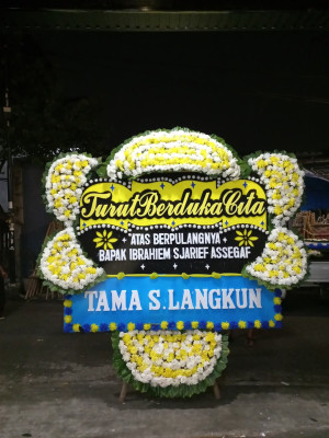Papan Bunga Duka di Kwanyar